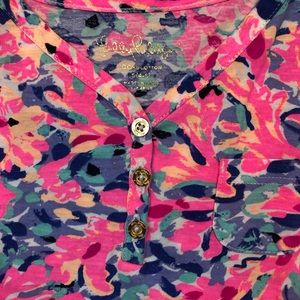 Lilly Pulitzer Shirts & Tops - LILLY PULITZER size 4 to 5 button 3/4 sleeve shirt Lilly Pulitzer Shirts & Tops - LILLY PULITZER size 4 to 5 button 3/4 sleeve shirt